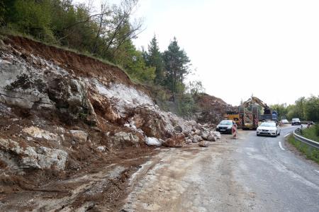 GRADNJA KOLESARSKE STEZE GRAHOVO BLOŠKA POLICA 05 FOTO LJUBO VUKELIČ